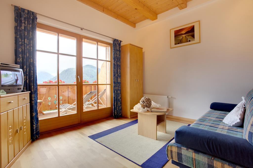 Angerle Hof Villa Nova Levante Ruang foto